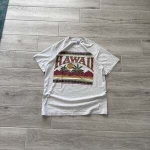Vintage Single Stitch T Shirt White Hawaii Graphic Short Sleeve